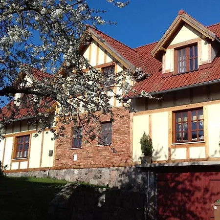 Dom Na Rozdrozu קרוקובה