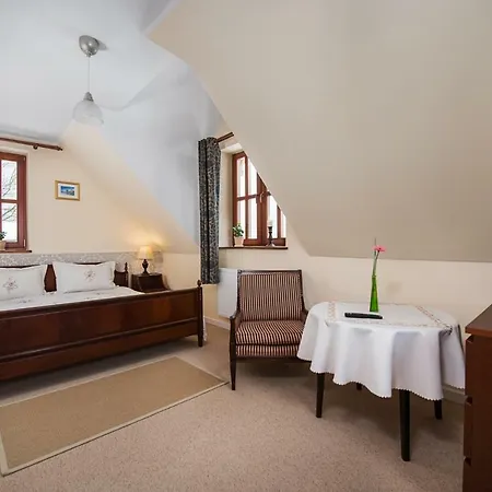 Dom Na Rozdrozu Bauernhof *