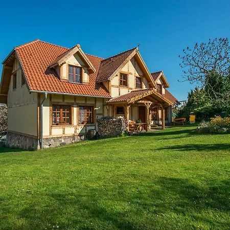 Dom Na Rozdrozu בית חווה קרוקובה