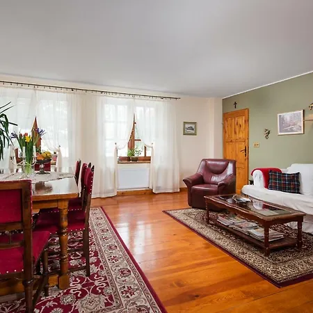 בית חווה Dom Na Rozdrozu