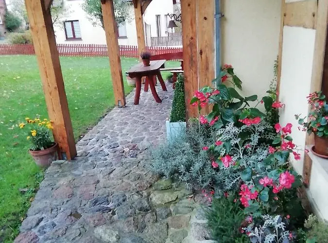 Dom Na Rozdrozu Farma *